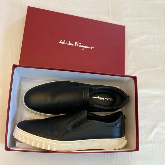 Salvatore Ferragamo Leather Loafers main image 4